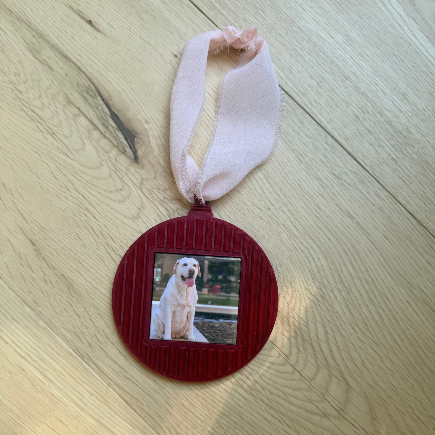 Christmas Ornament Frame for 2x2 Photo Magnet | 3D Printed | 3 Colours